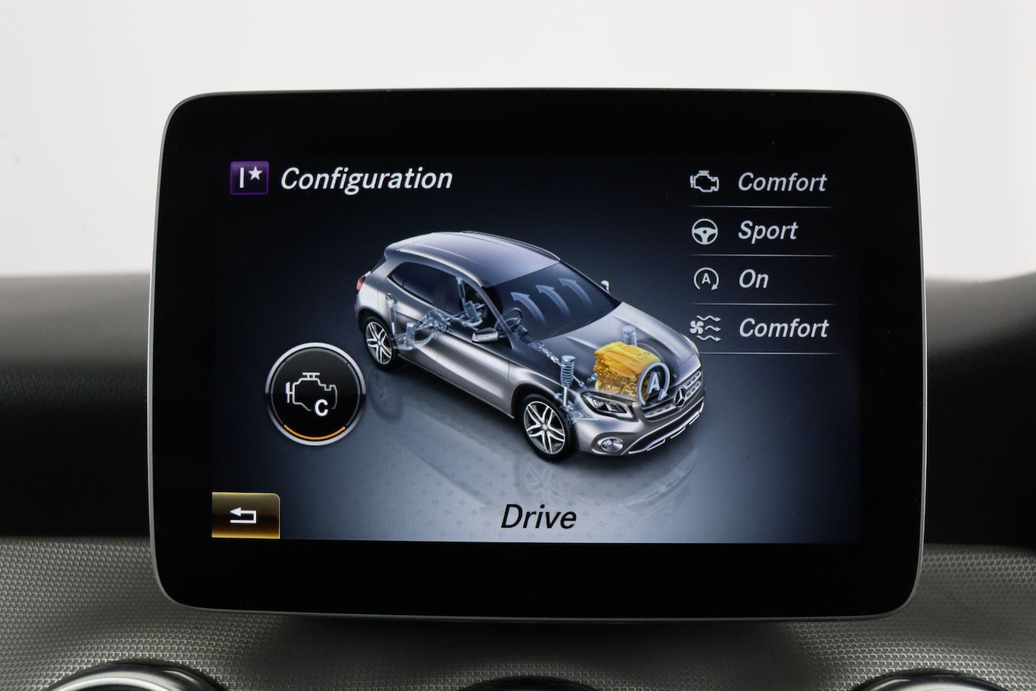 Used Mercedes-Benz GLA 2019 for sale - 77412118: Photo 35