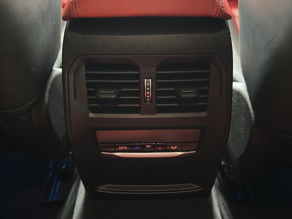 Used BMW i4 2023 for sale - 75376952: Photo 37