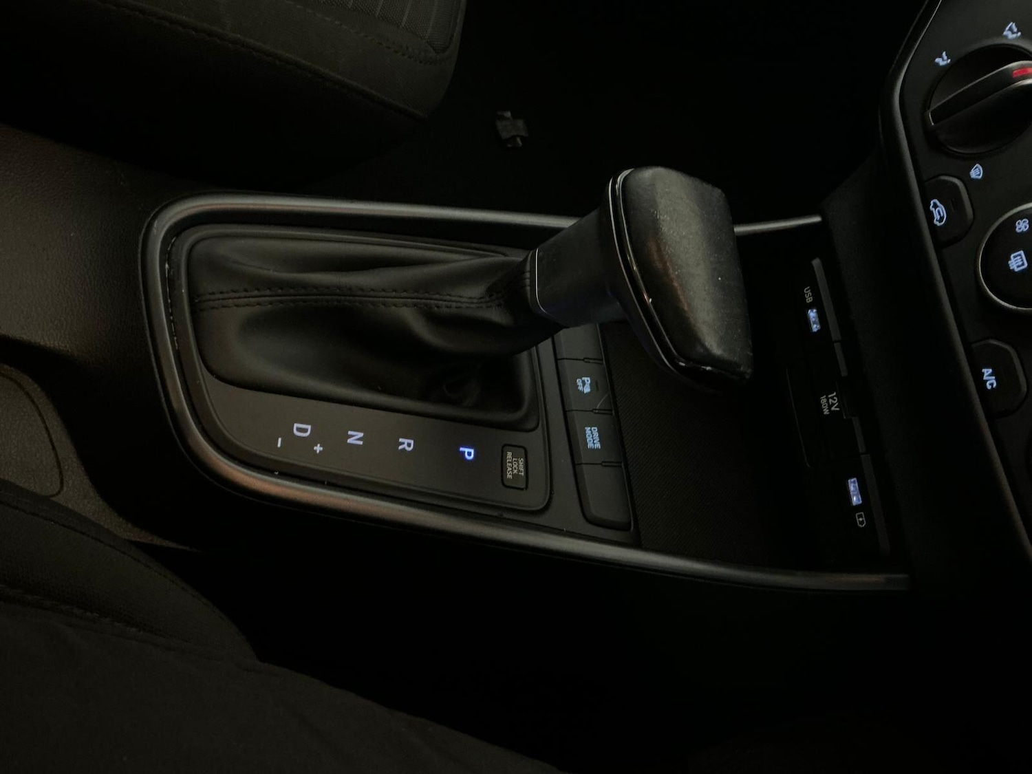 Used Hyundai i20 2022 for sale - 76613385: Photo 19