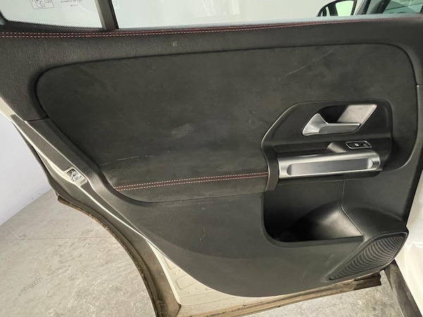 Used Mercedes-Benz GLB 2022 for sale - 76084942: Photo 35