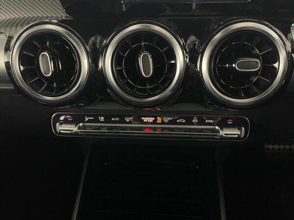 Used Mercedes-Benz GLB 2022 for sale - 76084942: Photo 55
