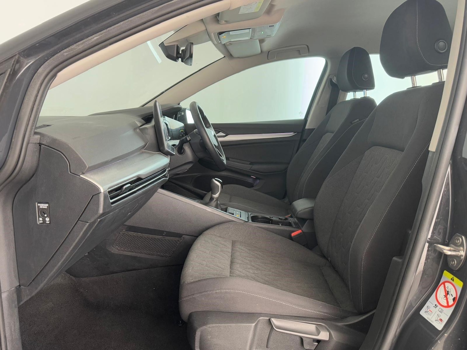 Used Volkswagen Golf 2024 for sale - 76585198: Photo 10