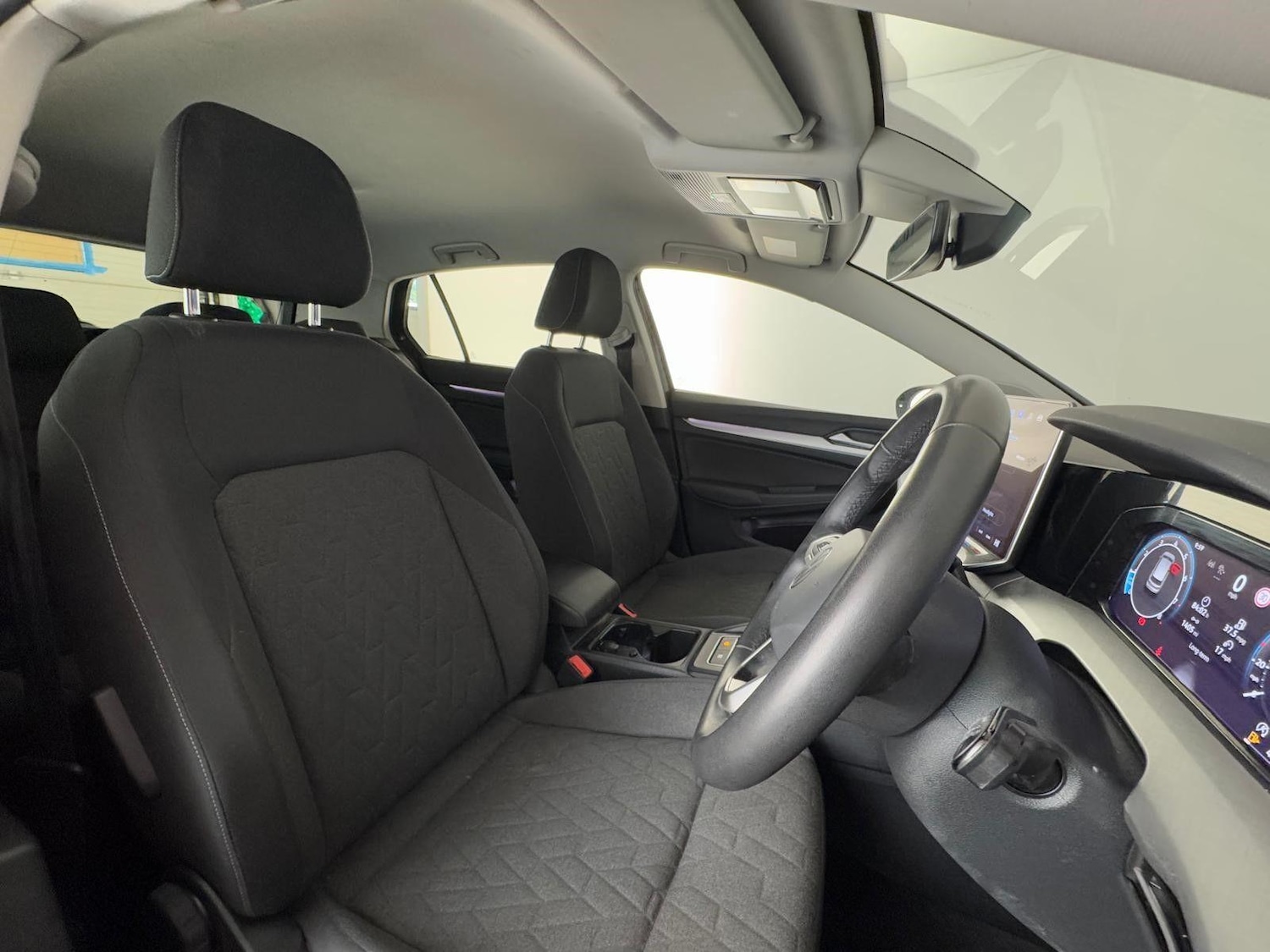 Used Volkswagen Golf 2024 for sale - 76585198: Photo 20