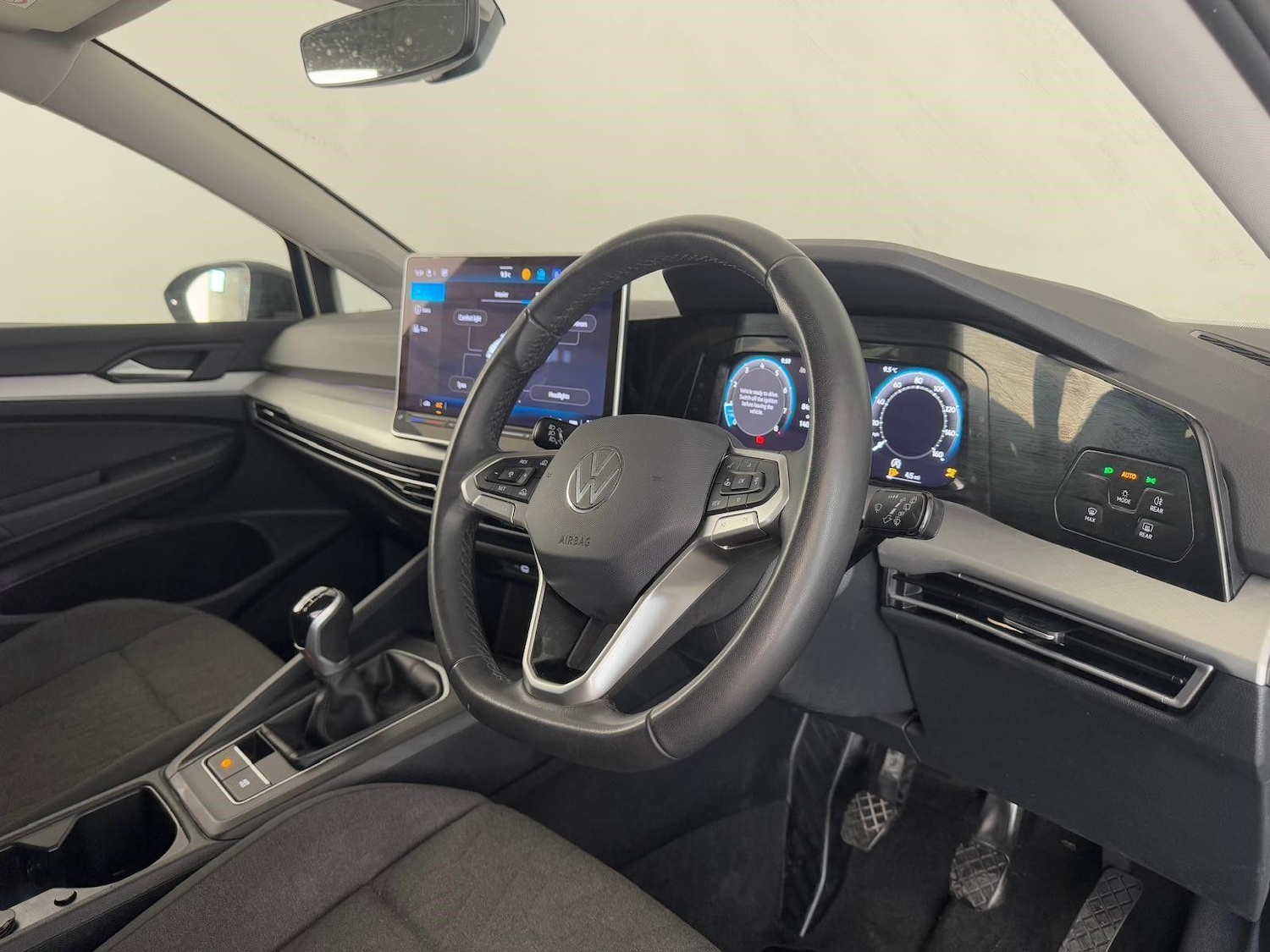 Used Volkswagen Golf 2024 for sale - 76585198: Photo 21