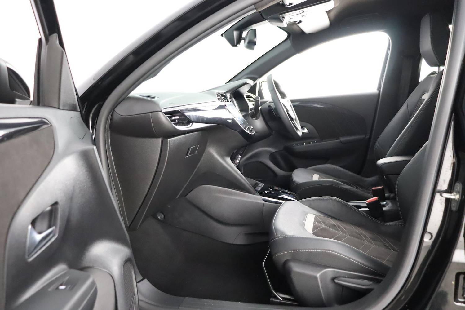 Used Vauxhall Corsa 2024 for sale - 76912977: Photo 12