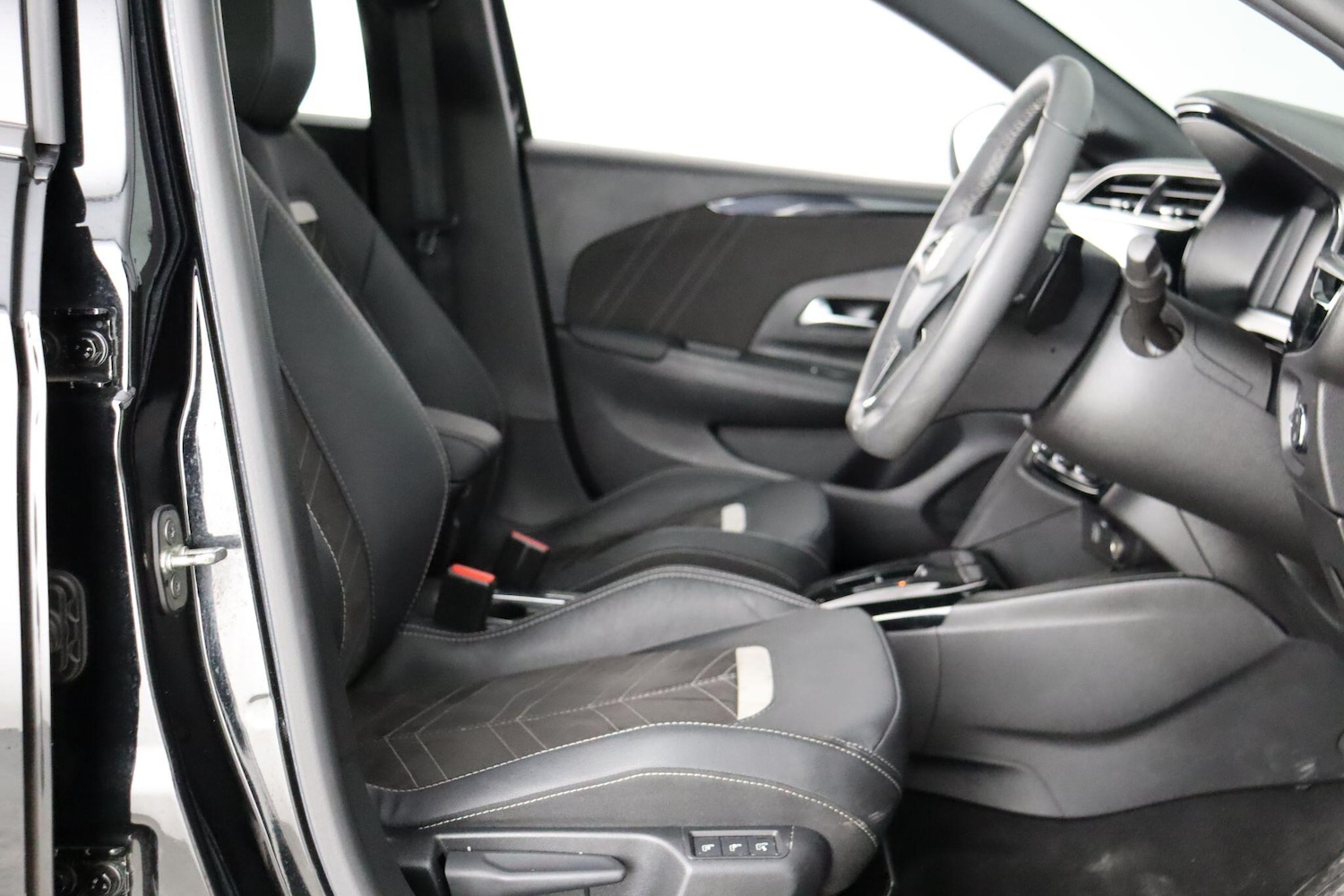 Used Vauxhall Corsa 2024 for sale - 76912977: Photo 14