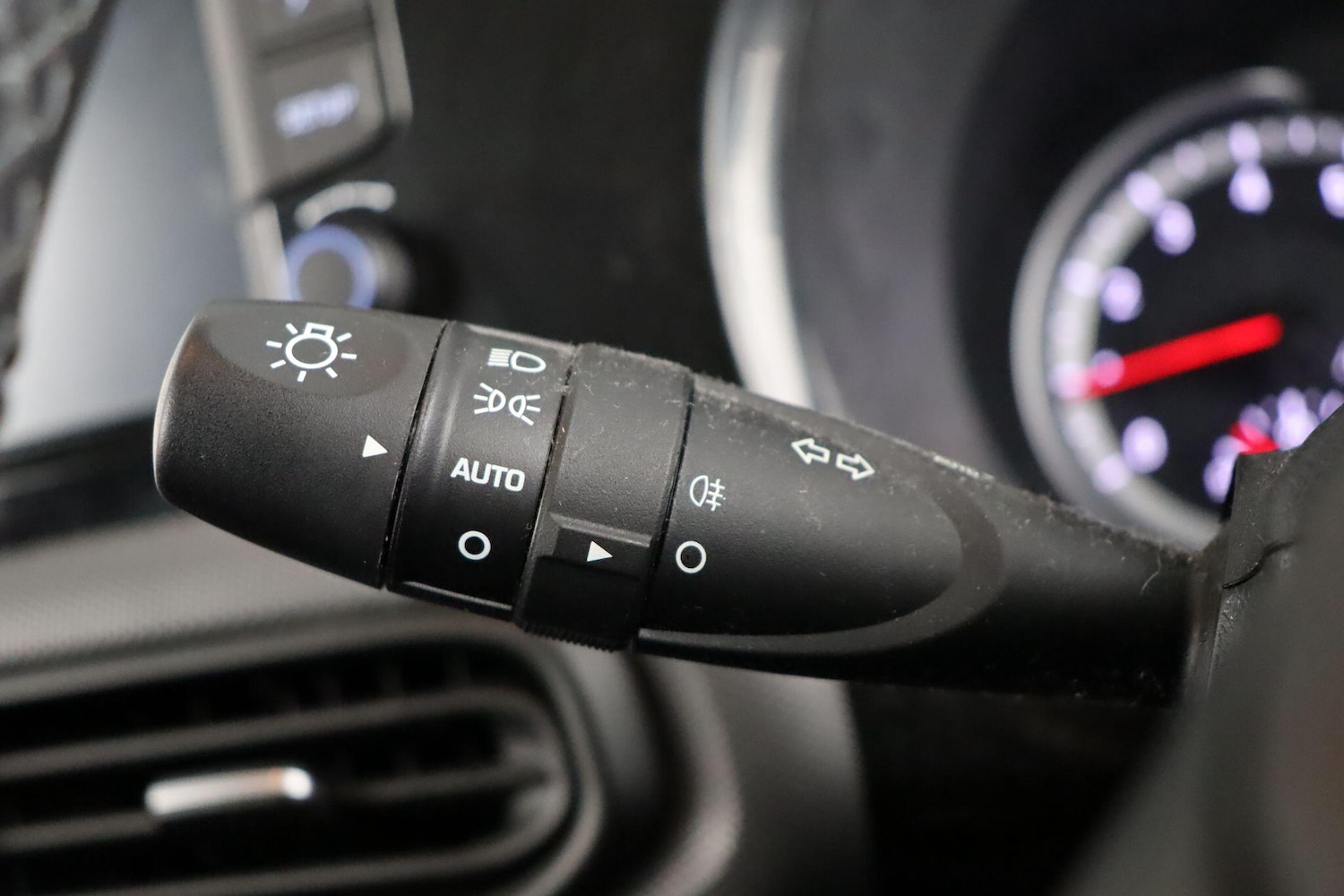 Used Hyundai i10 2022 for sale - 76952592: Photo 22