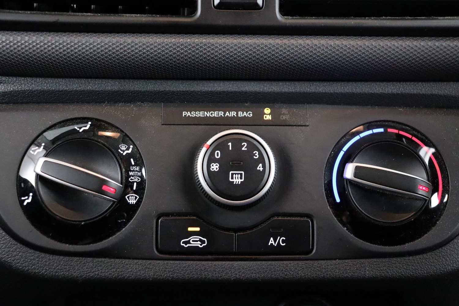 Used Hyundai i10 2022 for sale - 76952592: Photo 23