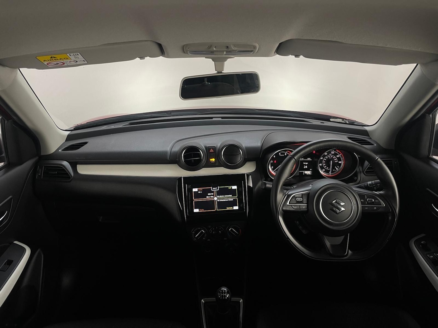 Used Suzuki Swift 2023 for sale - 76295577: Photo 10