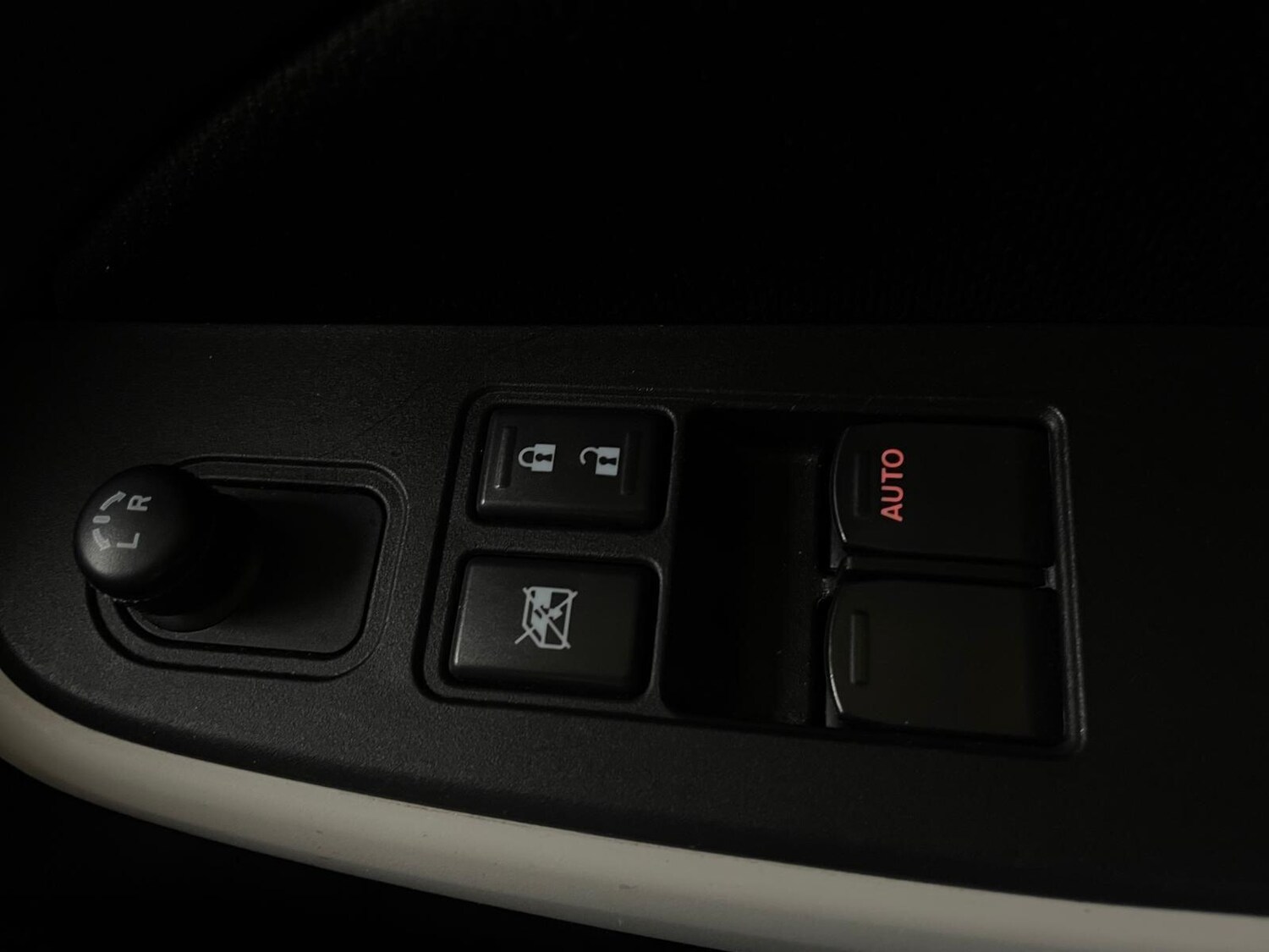 Used Suzuki Swift 2023 for sale - 76295577: Photo 18