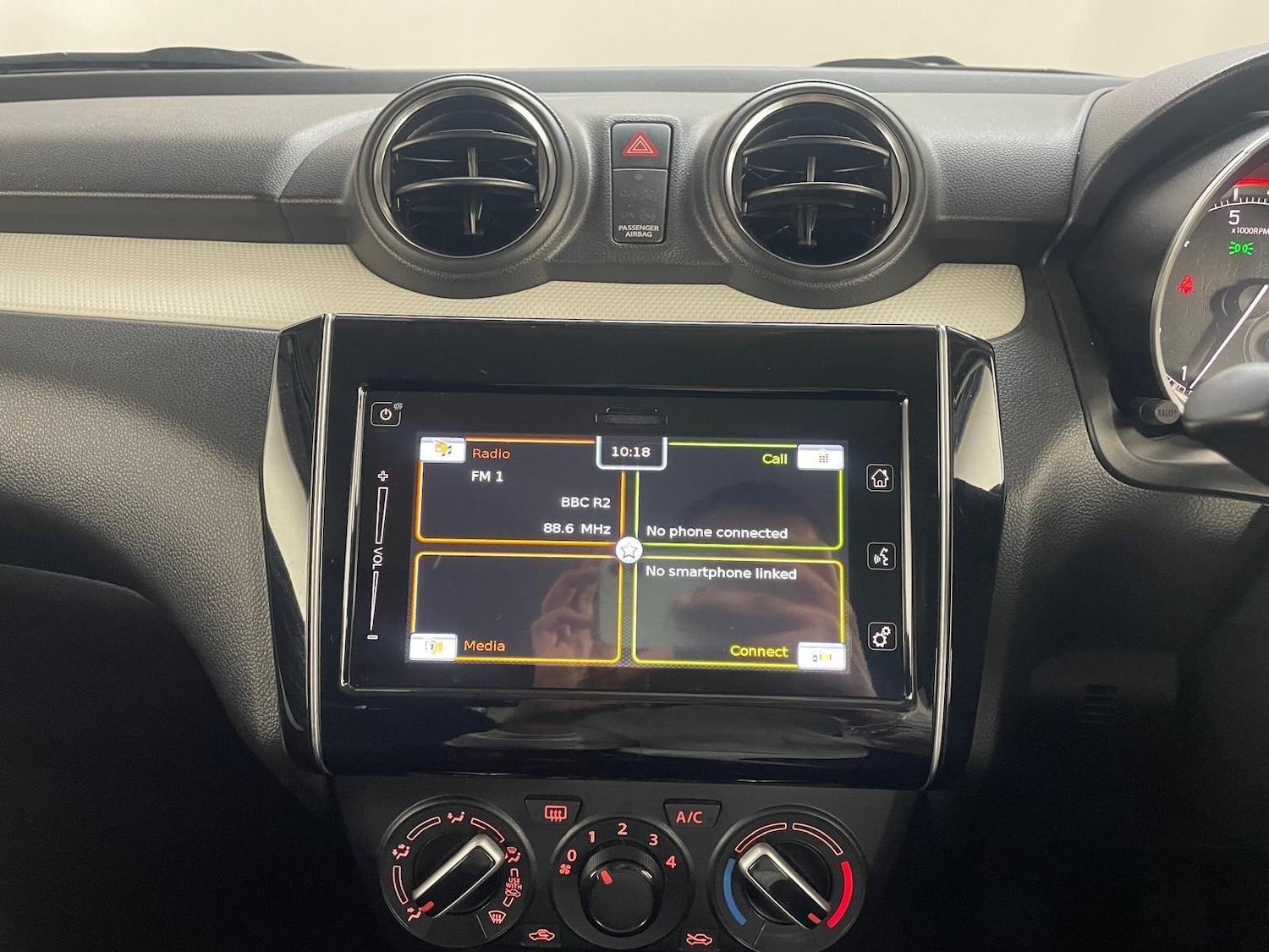 Used Suzuki Swift 2023 for sale - 76295577: Photo 29