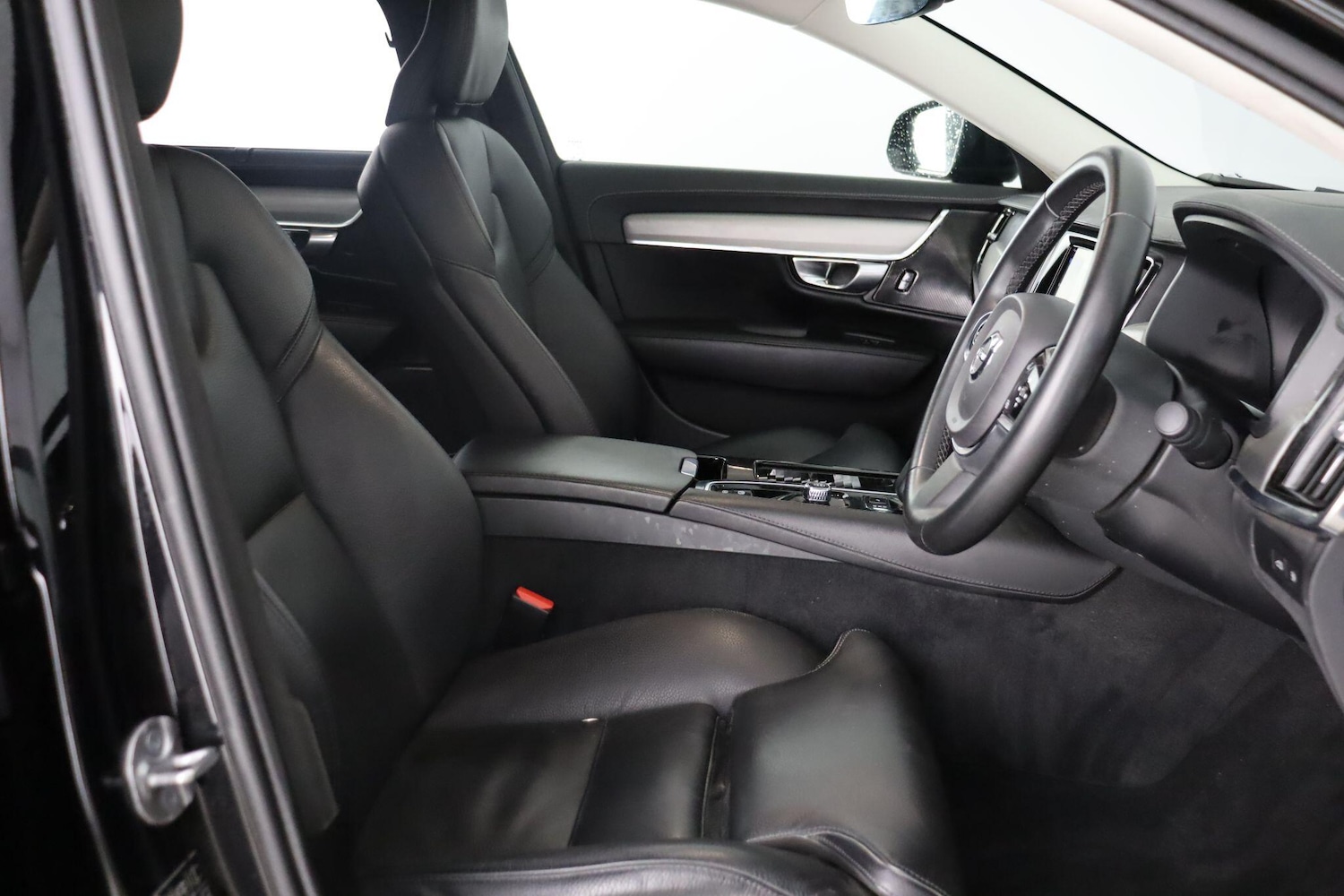 Used Volvo S90 2023 for sale - 77358334: Photo 12