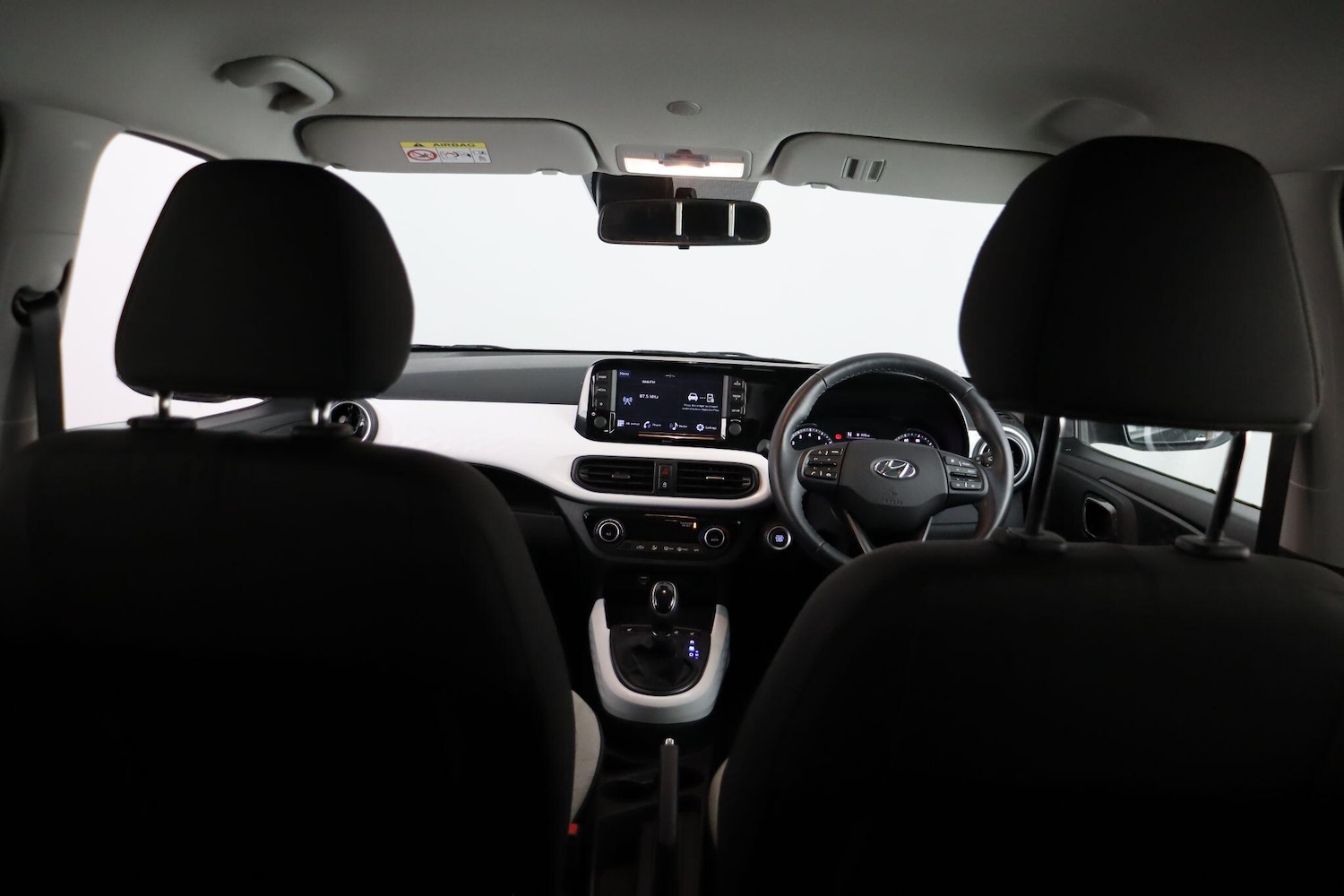 Used Hyundai i10 2023 for sale - 76912970: Photo 11