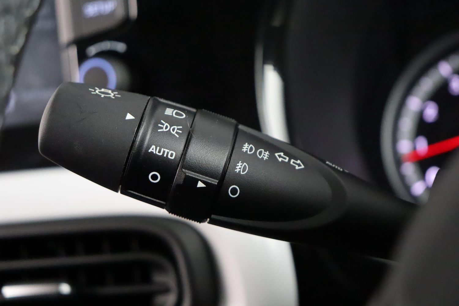 Used Hyundai i10 2023 for sale - 76912970: Photo 18