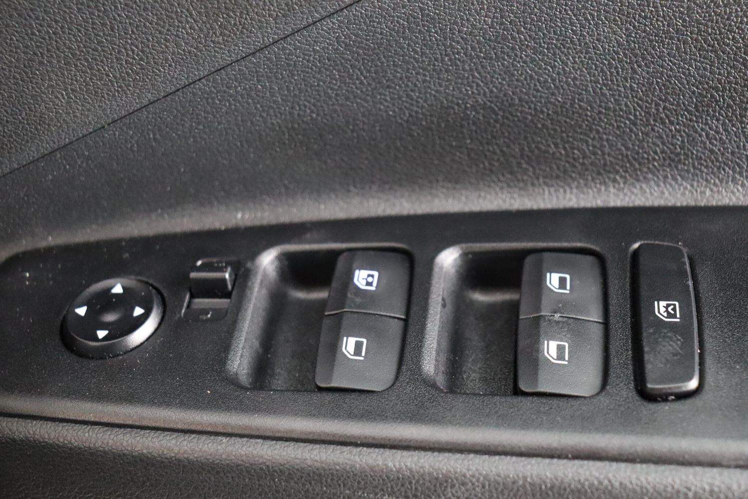 Used Hyundai i10 2023 for sale - 76912970: Photo 23