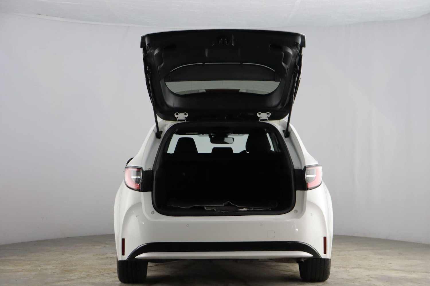 Used Toyota Corolla 2020 for sale - 77230636: Photo 27