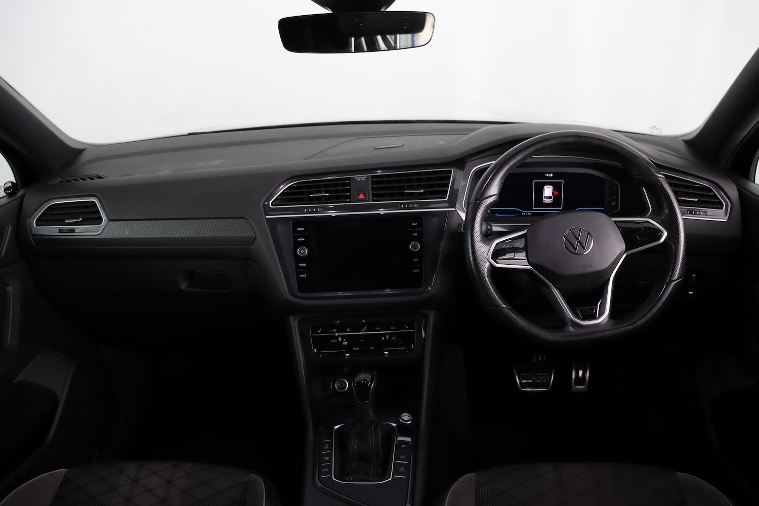 Used Volkswagen Tiguan Allspace 2024 for sale - 77029599: Photo 10