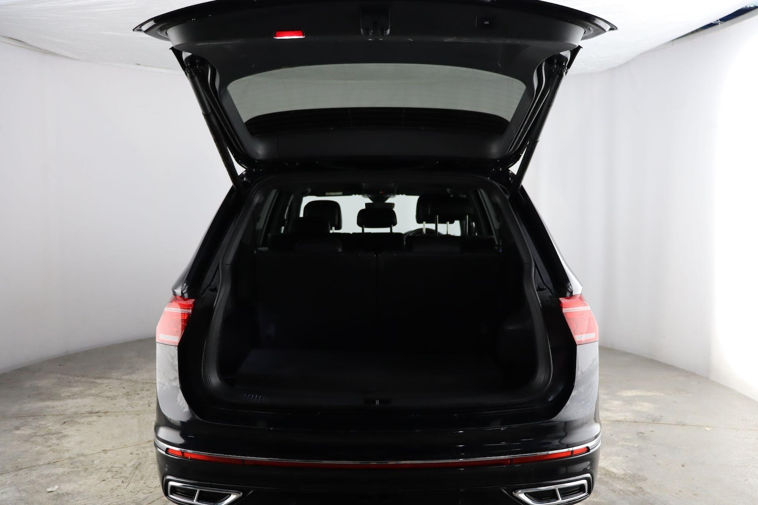 Used Volkswagen Tiguan Allspace 2024 for sale - 77029599: Photo 35