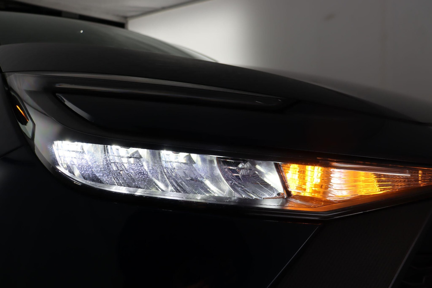 Used Toyota C-HR 2024 for sale - 77203423: Photo 24