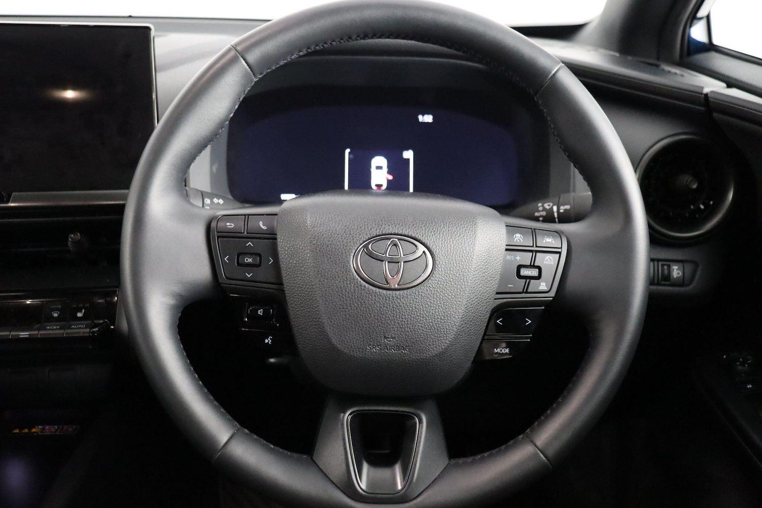 Used Toyota C-HR 2024 for sale - 77203423: Photo 9