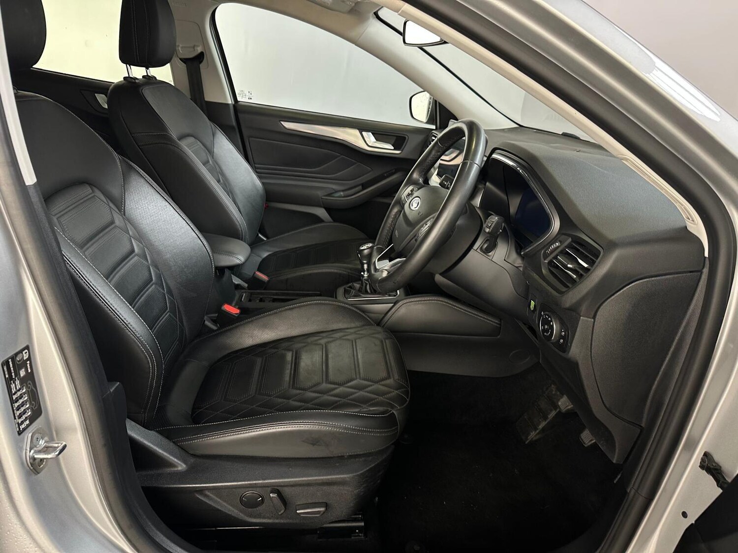Used Ford Focus 2023 for sale - 76294799: Photo 11