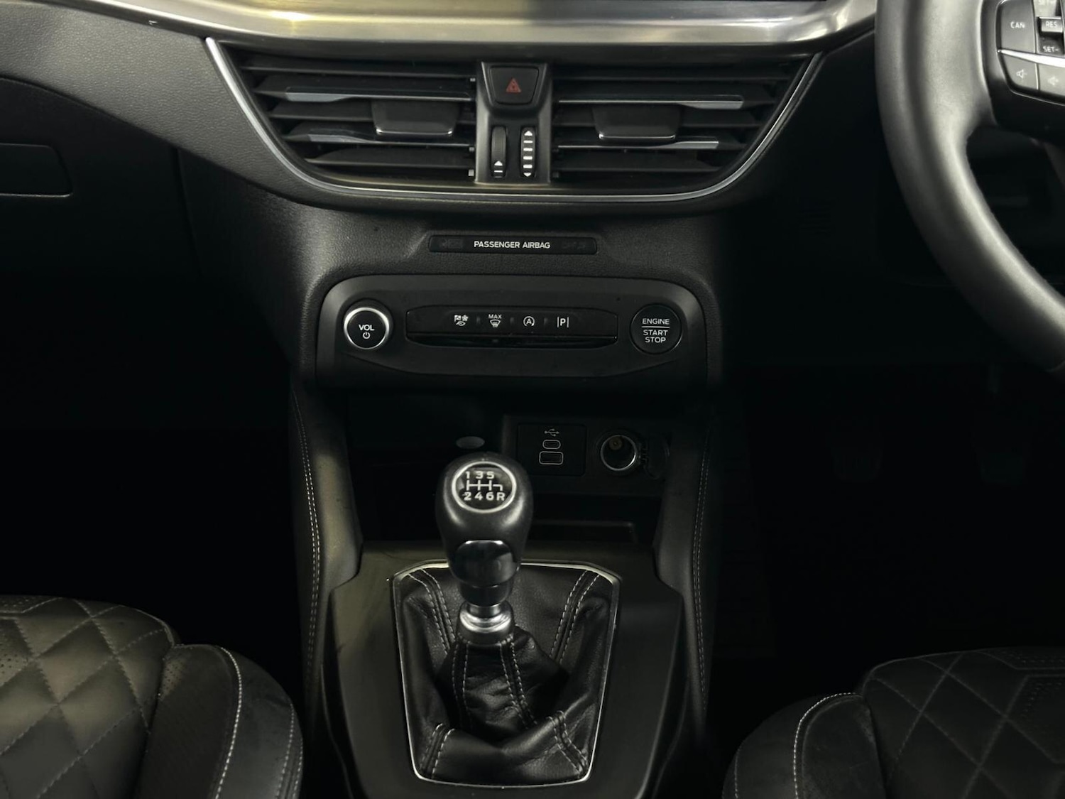 Used Ford Focus 2023 for sale - 76294799: Photo 16