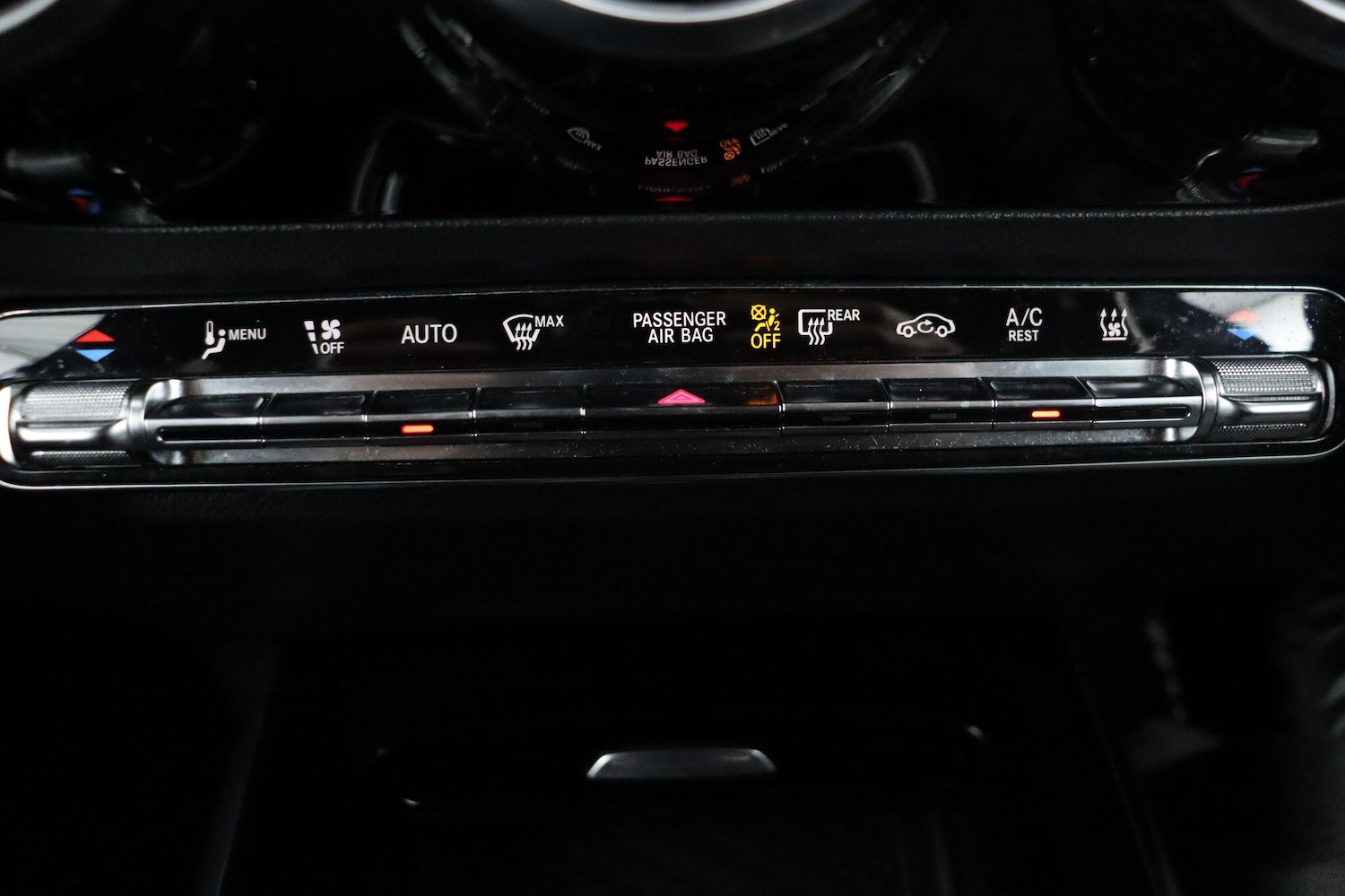 Used Mercedes-Benz GLA 2021 for sale - 77119808: Photo 24