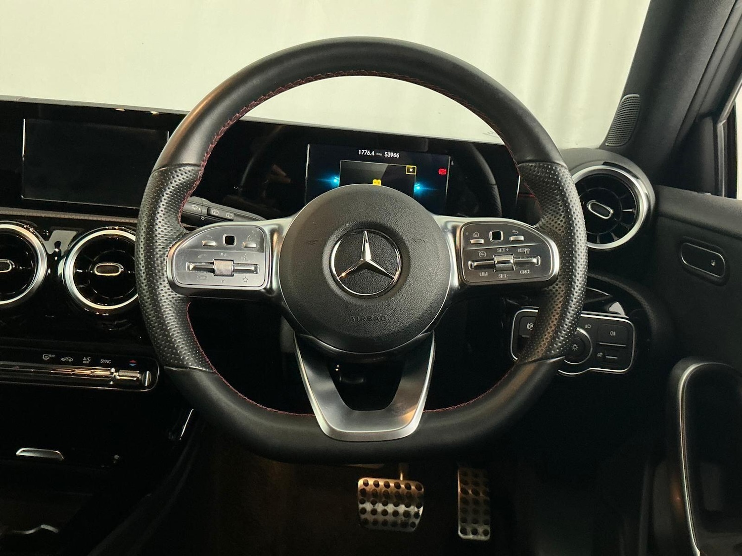 Used Mercedes-Benz A-Class 2020 for sale - 76633063: Photo 15