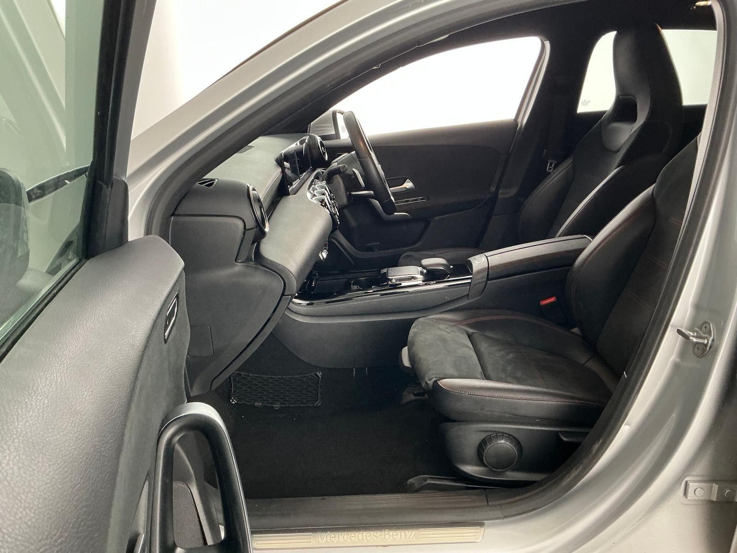 Used Mercedes-Benz A-Class 2020 for sale - 76633063: Photo 16