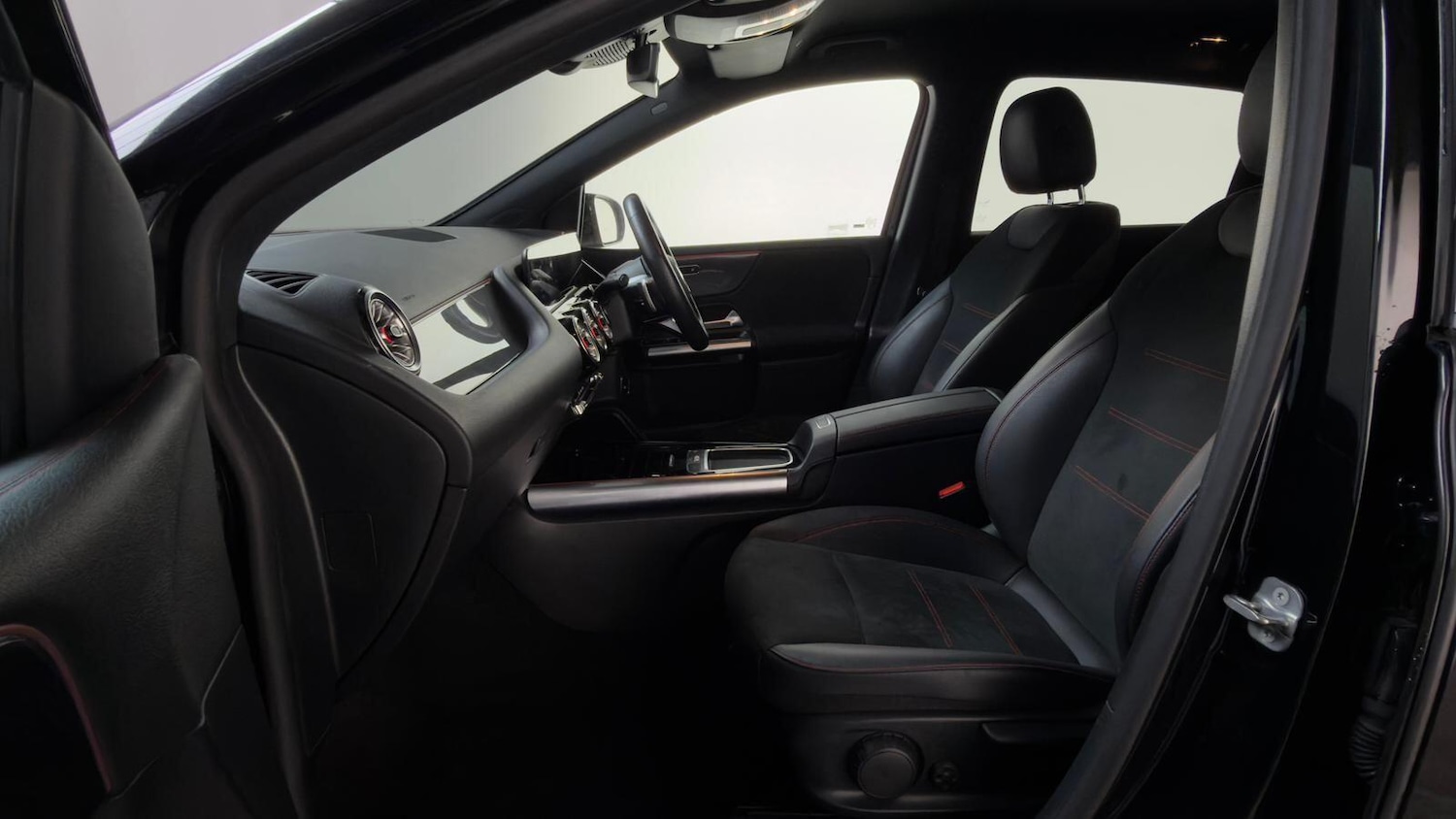 Used Mercedes-Benz B Class 2023 for sale - 76151165: Photo 11