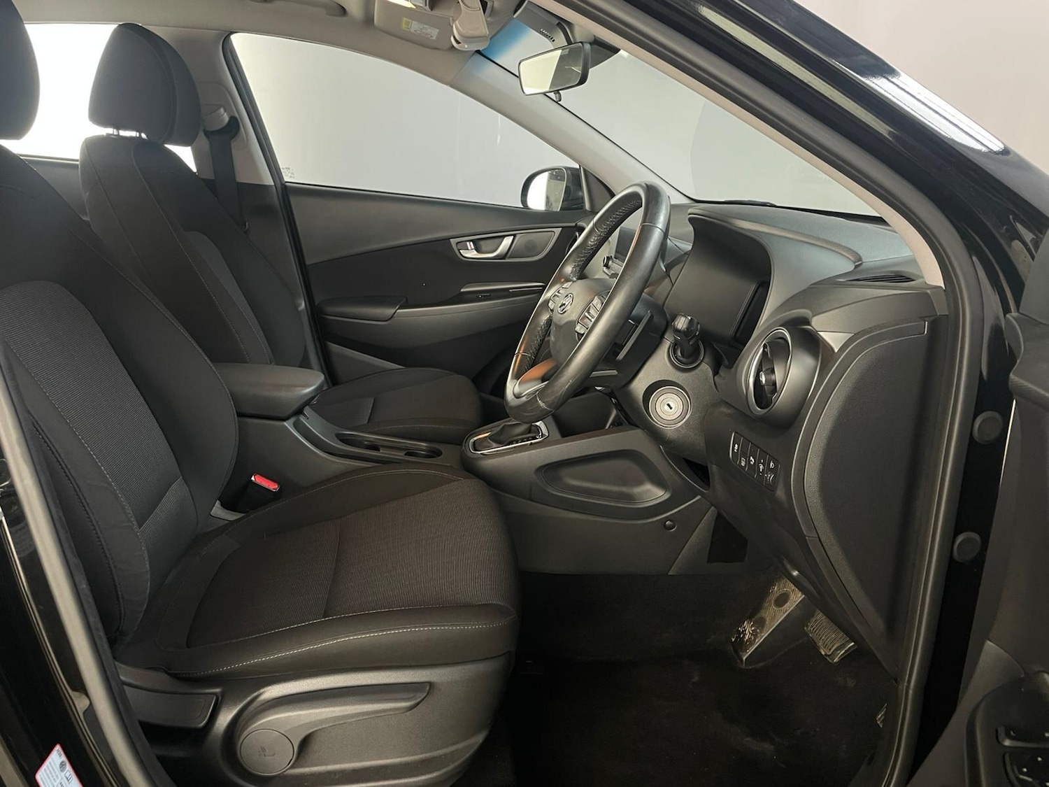 Used Hyundai KONA 2022 for sale - 76295308: Photo 11