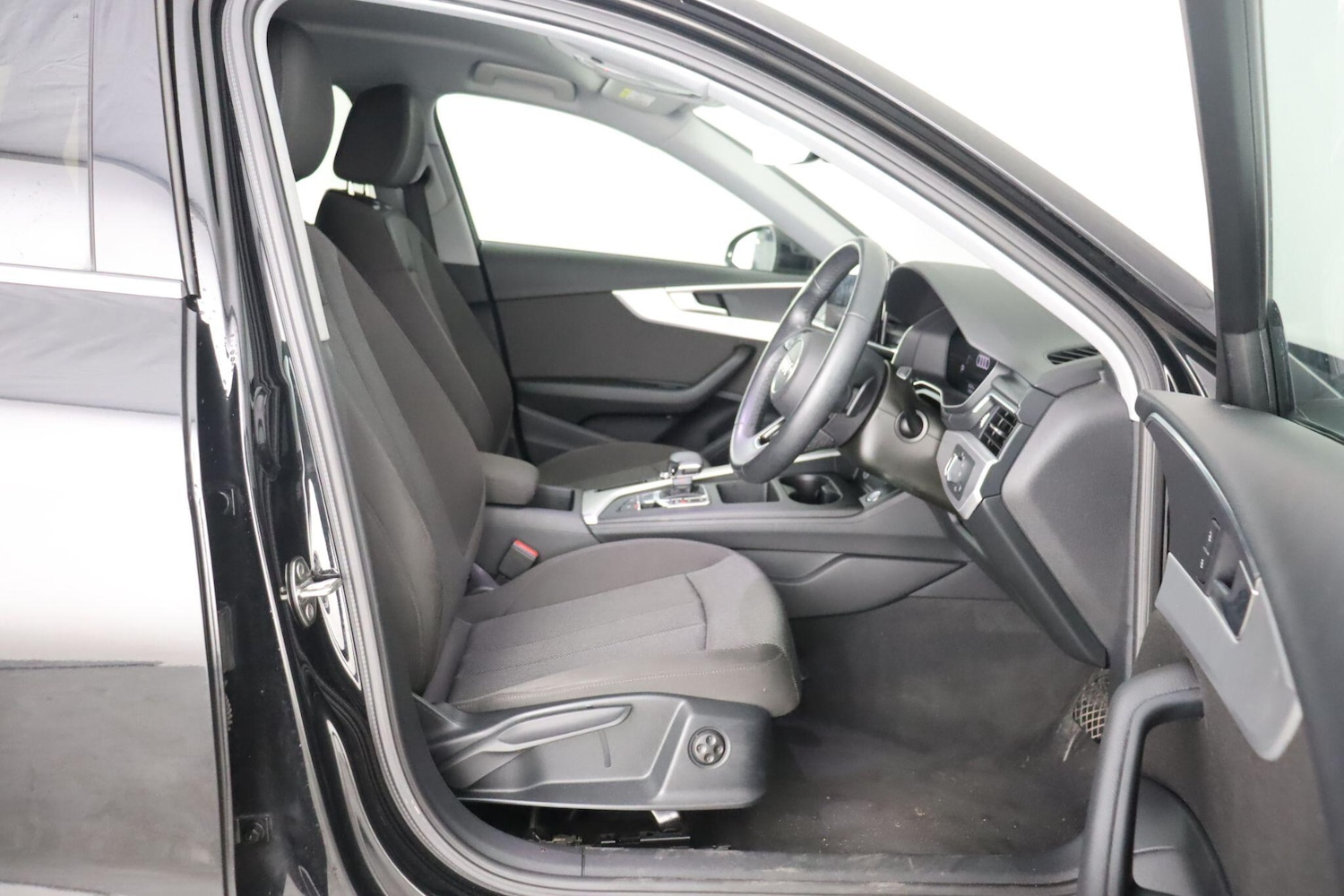 Used Audi A4 Avant 2022 for sale - 76613245: Photo 12