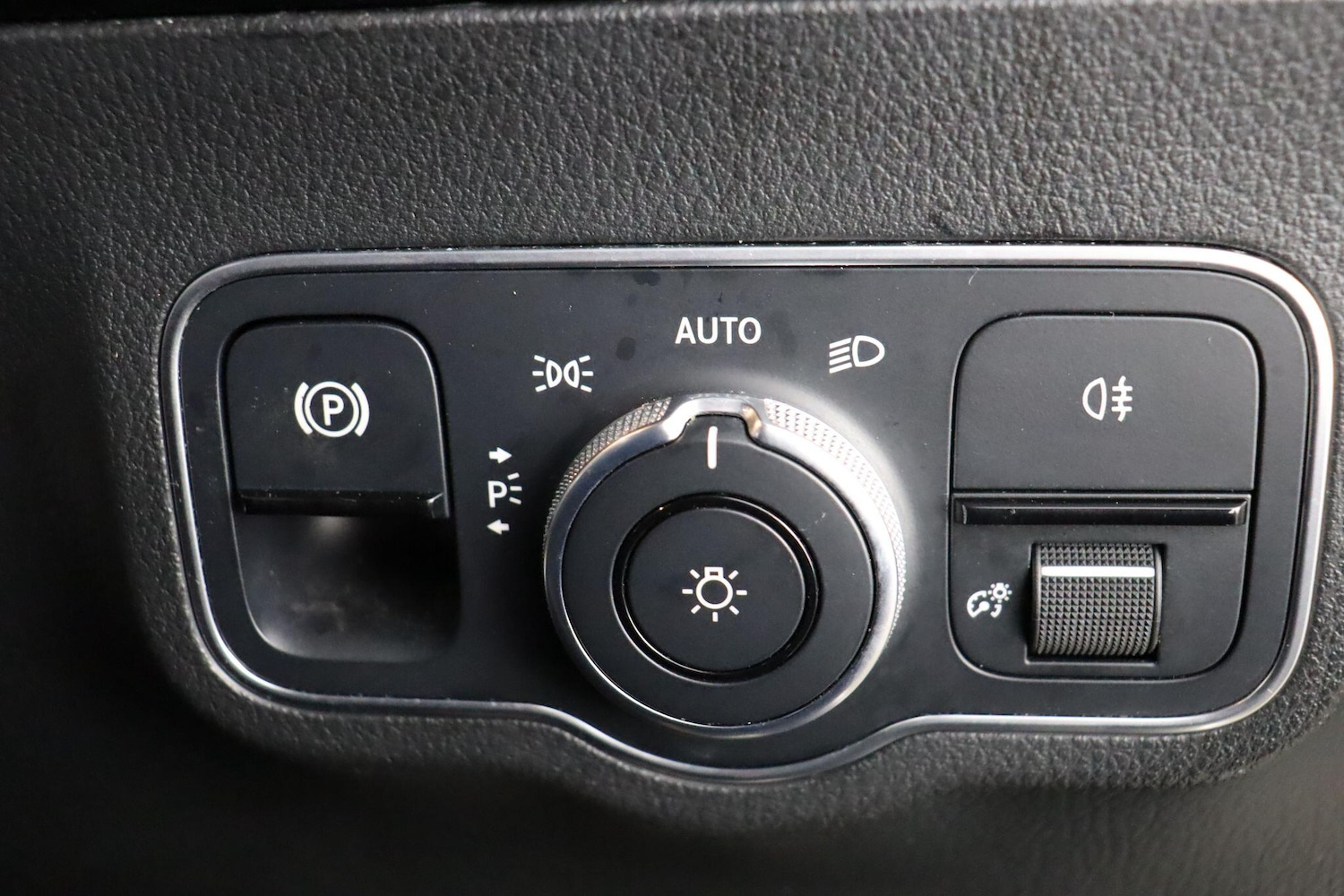 Used Mercedes-Benz GLA 2021 for sale - 77359095: Photo 21