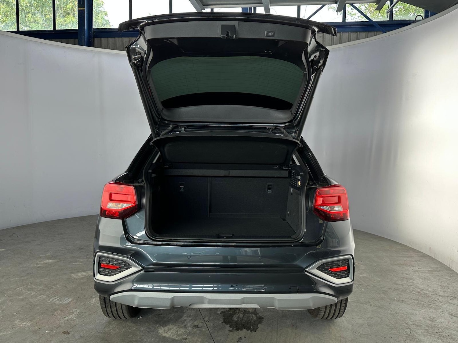 Vehicle 33