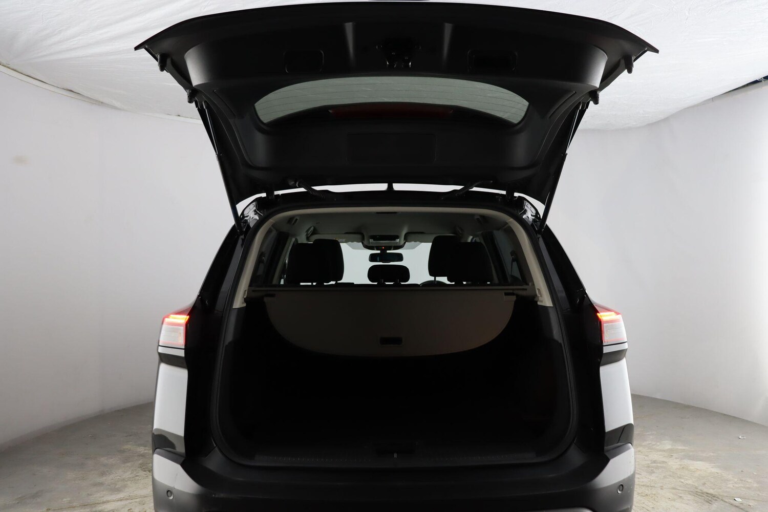 Used Nissan X-Trail 2024 for sale - 76976592: Photo 29