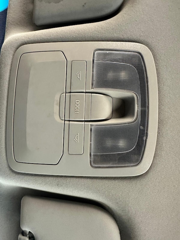 Used Ssangyong Tivoli 2023 for sale - 74679984: Photo 25