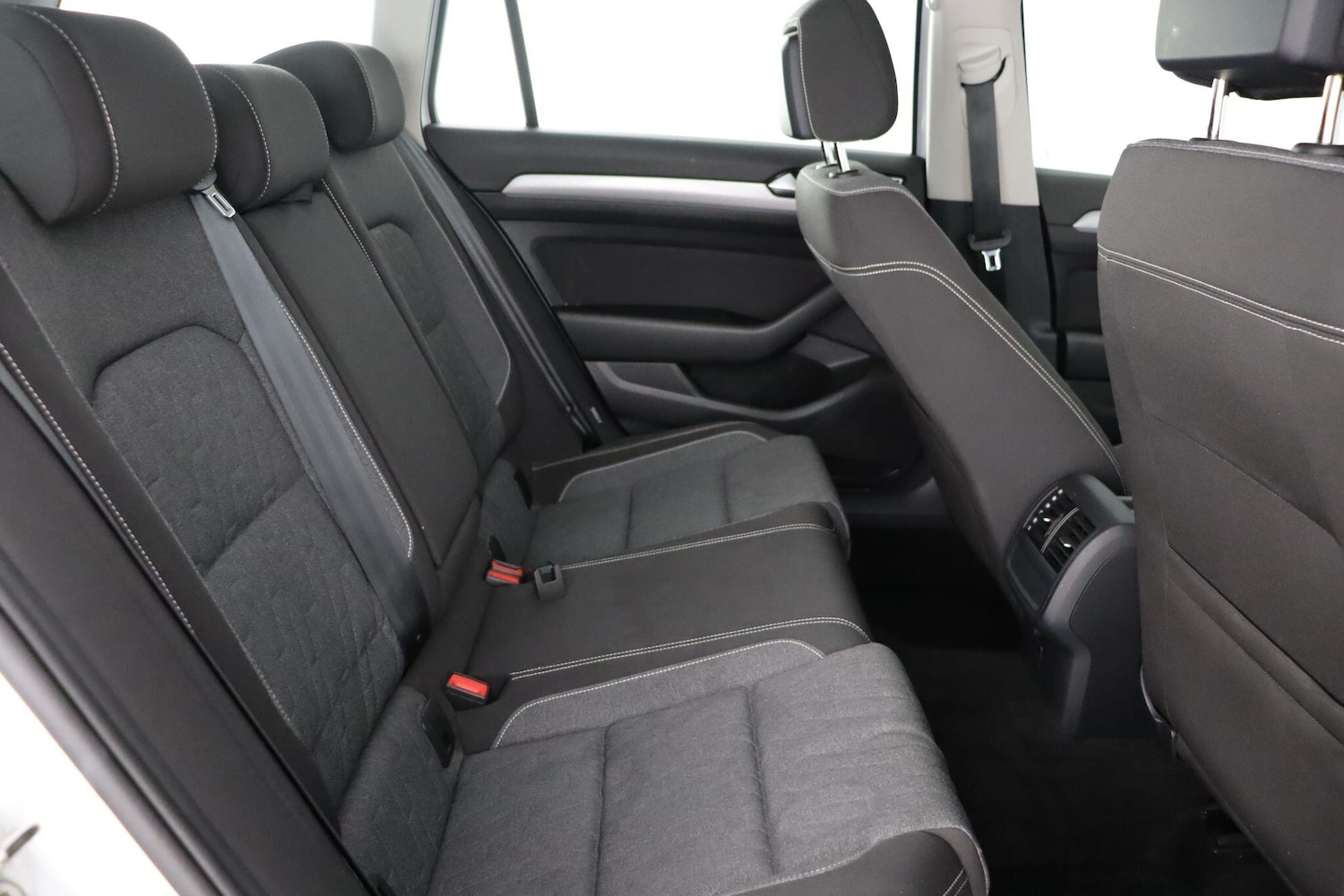 Used Volkswagen Passat 2023 for sale - 78073004: Photo 12