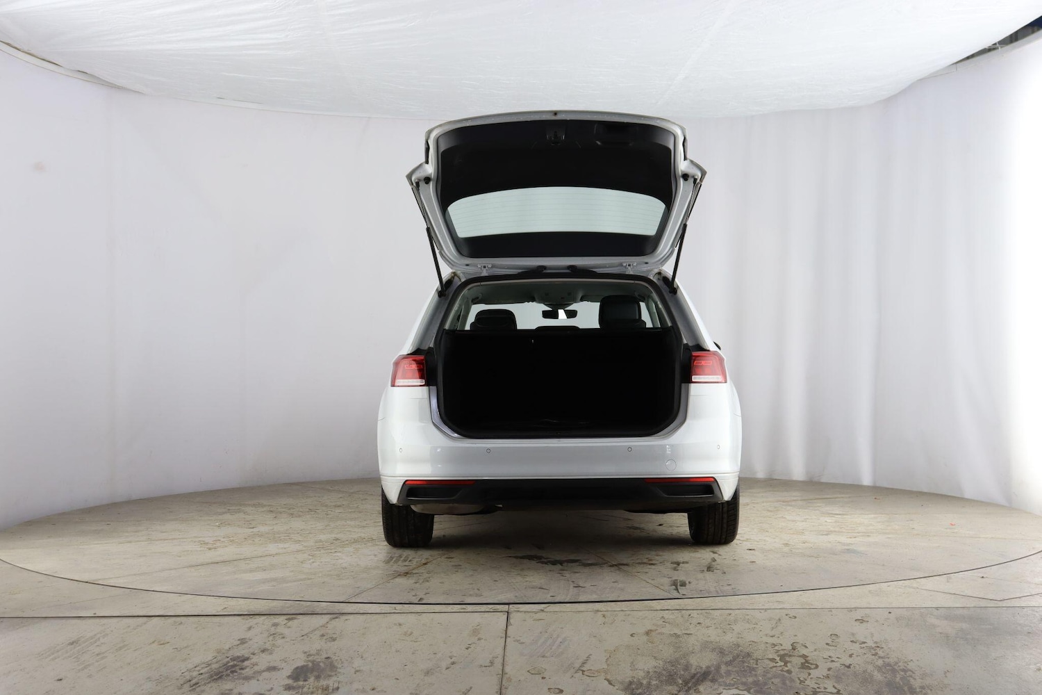 Used Volkswagen Passat 2023 for sale - 78073004: Photo 31