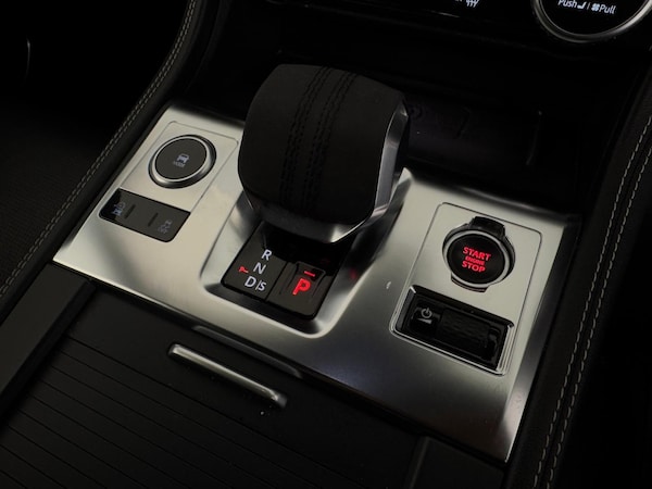 Used Jaguar F-Pace 2022 for sale - 74564636: Photo 11