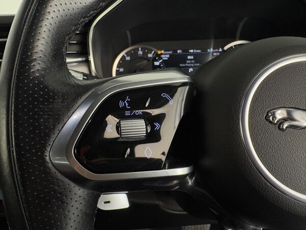 Used Jaguar F-Pace 2022 for sale - 74564636: Photo 25