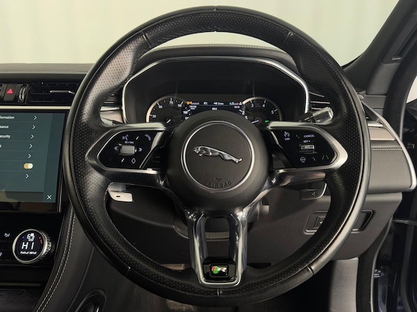 Used Jaguar F-Pace 2022 for sale - 74564636: Photo 46