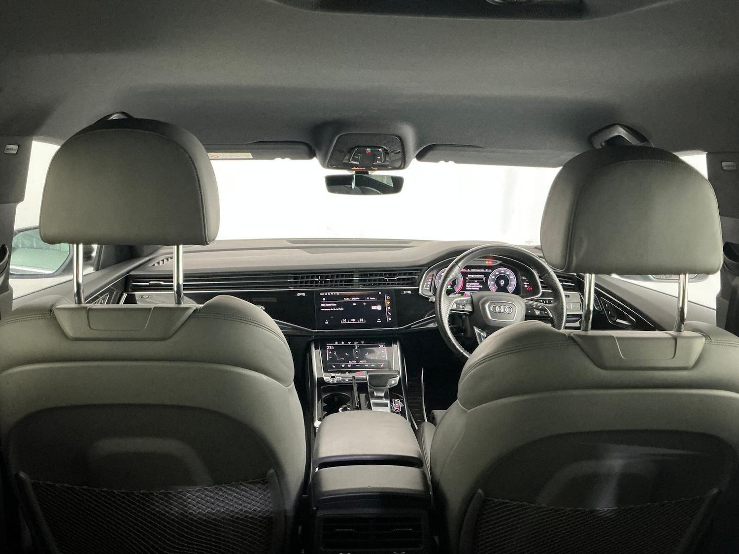 Used Audi Q8 2018 for sale - 76584476: Photo 16