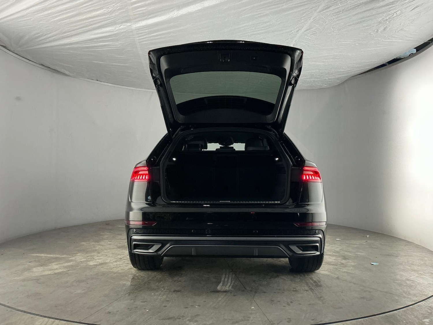 Used Audi Q8 2018 for sale - 76584476: Photo 31