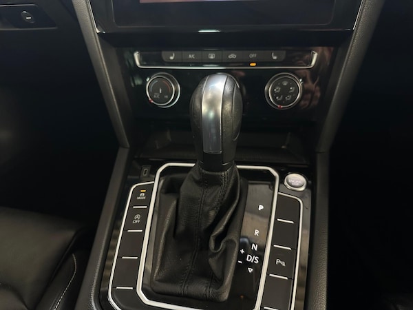 Used Volkswagen Passat 2021 for sale - 76012110: Photo 21
