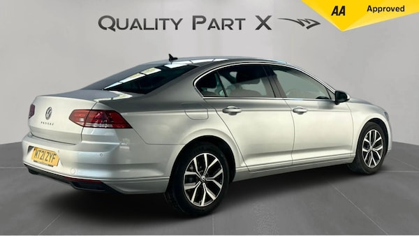 Used Volkswagen Passat 2021 for sale - 76012110: Photo 3