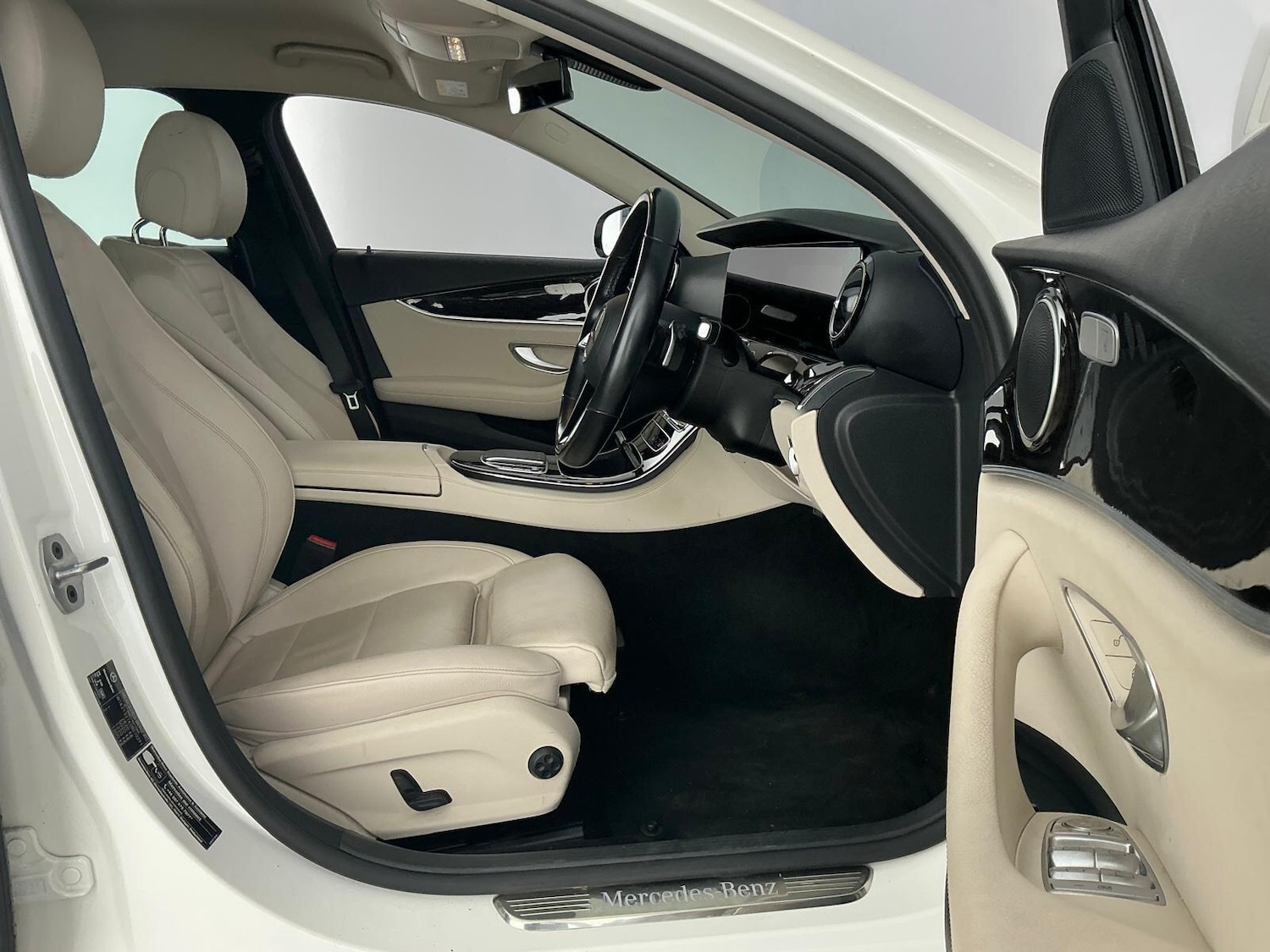 Used Mercedes-Benz E Class 2021 for sale - 76800988: Photo 14