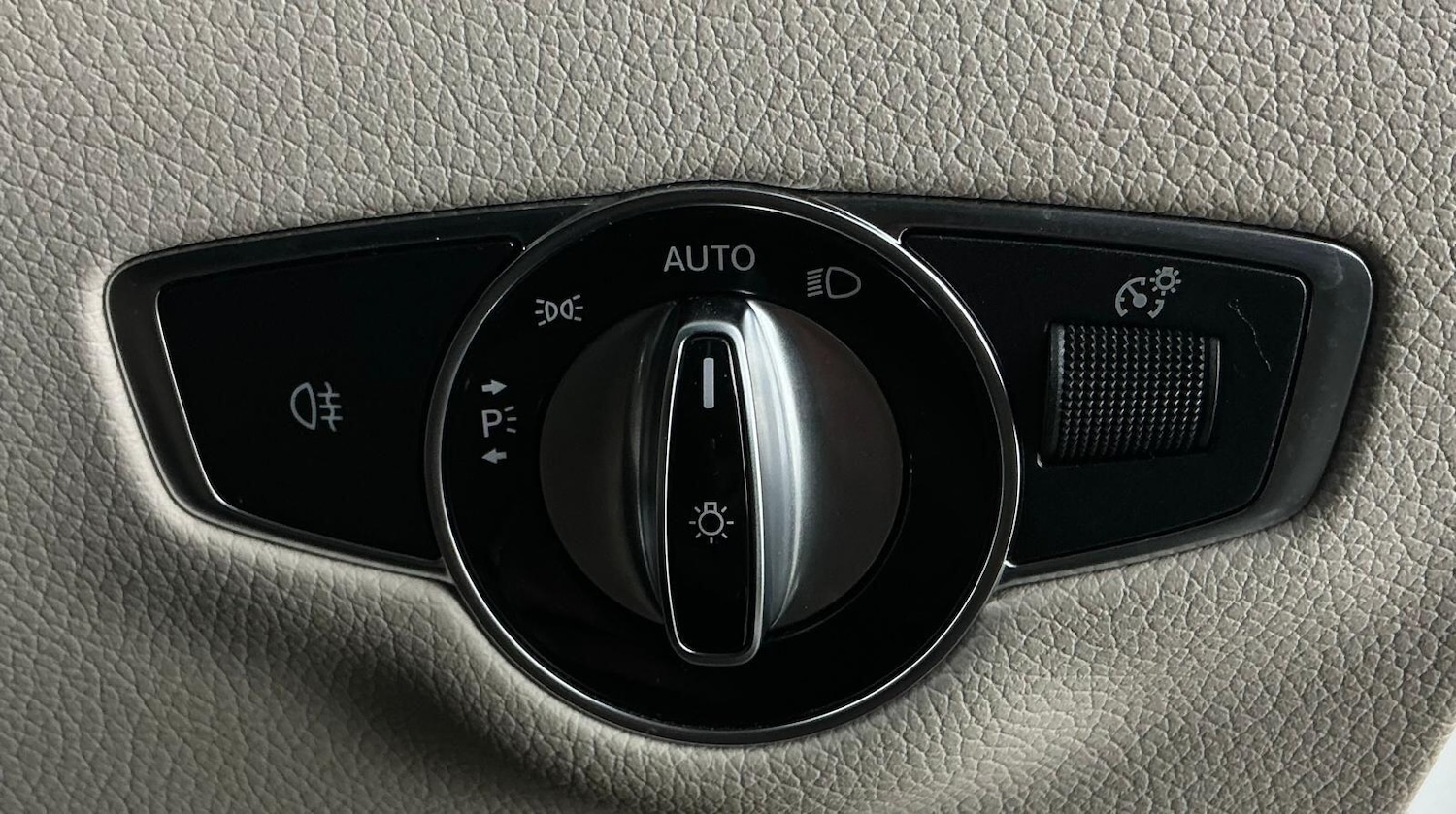 Used Mercedes-Benz E Class 2021 for sale - 76800988: Photo 20