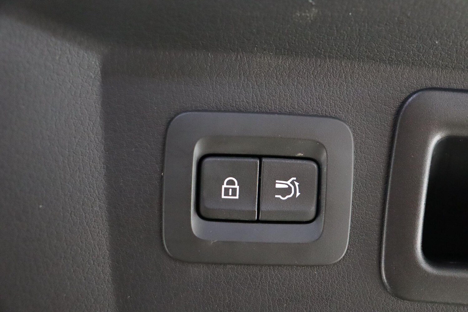 Used Mazda CX-60 2023 for sale - 77768743: Photo 28