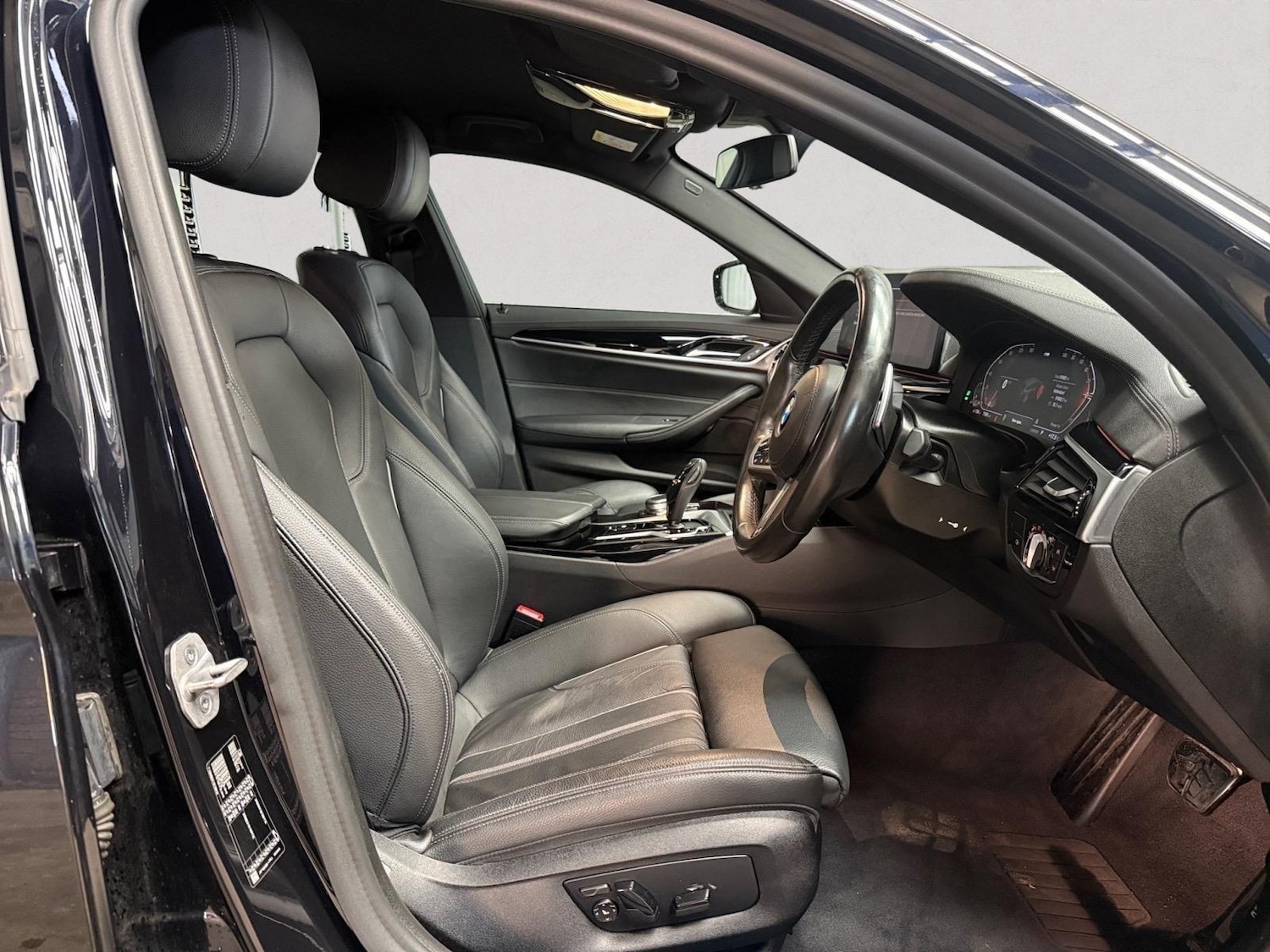 Used BMW 5 Series 2021 for sale - 76259723: Photo 15