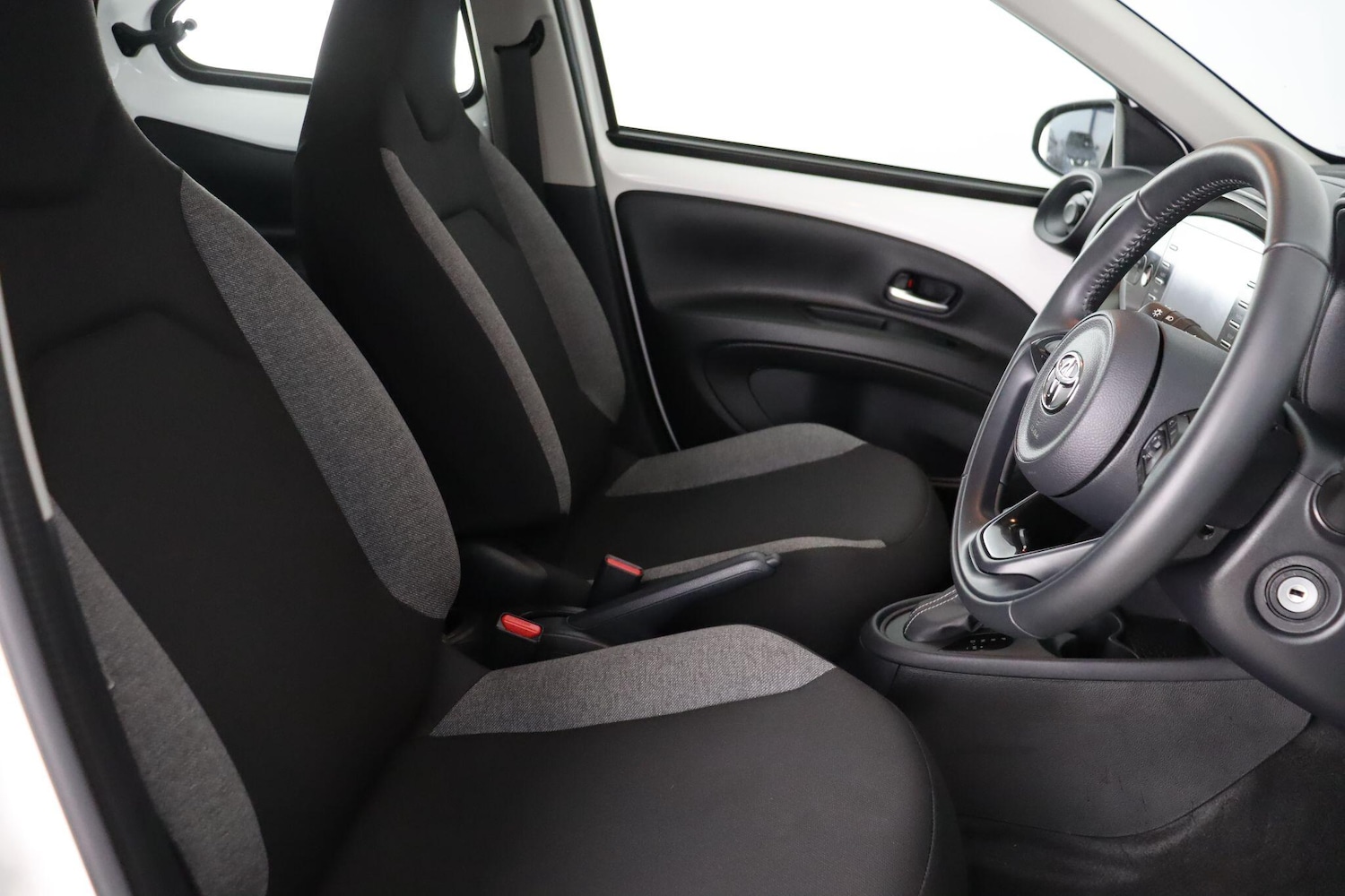 Used Toyota Aygo X 2022 for sale - 77982721: Photo 13